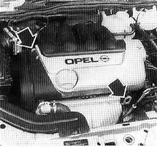 Opel Corsa. Localisation des anneaux de levage.