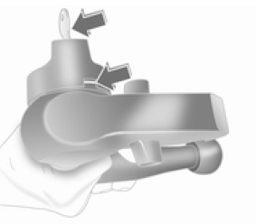 Opel Corsa. Contrôle du serrage de la barre d'attelage