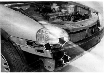 Fixations du renforl avanl de bouclier avant