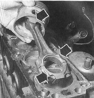 Orientation de la bielle par rapport au piston sur moteur c12 et c14.